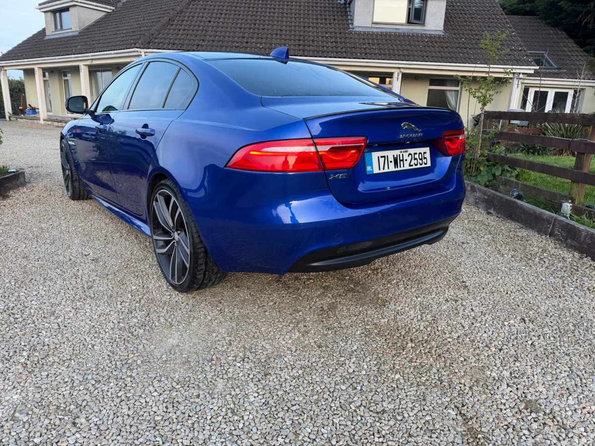 Jaguar XE Saloon, Diesel, 2017, Blue