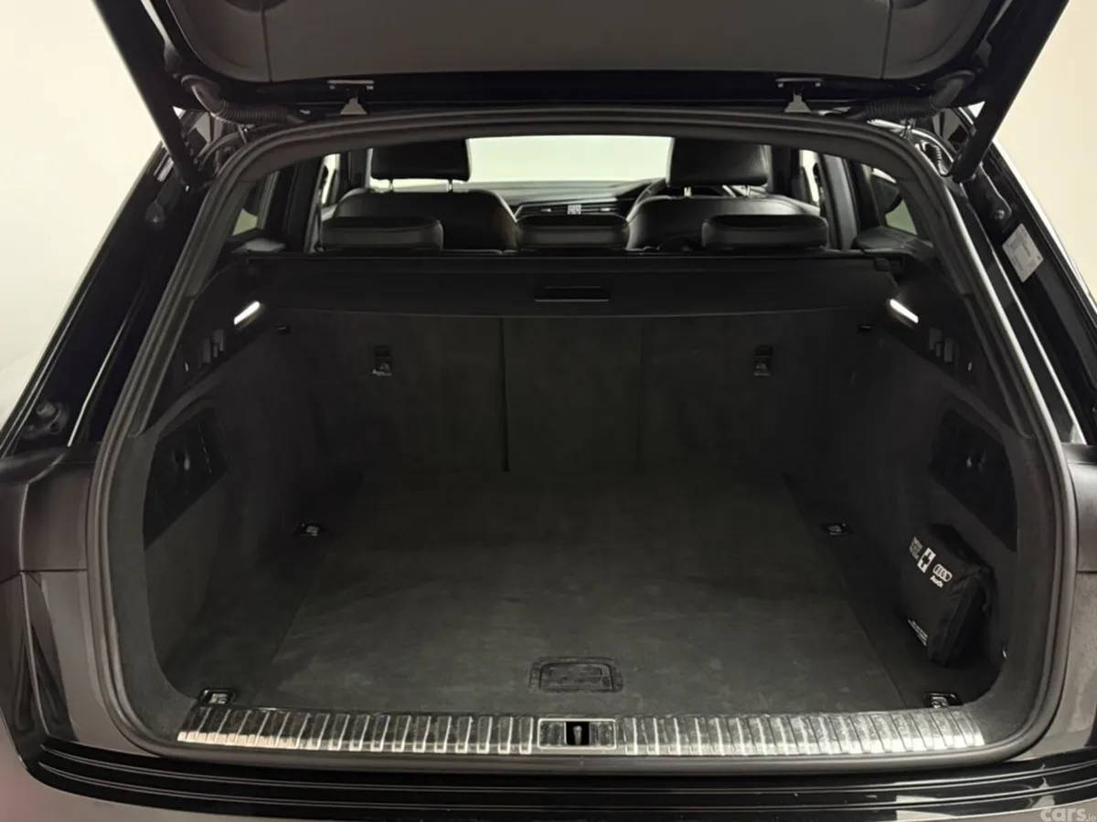 Audi e-tron SUV, Electric, 2023, Black