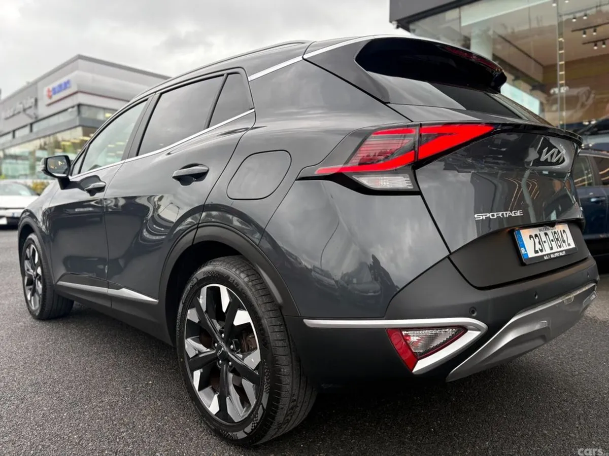 Kia Sportage SUV, Petrol Plug-in Hybrid, 2023, Grey