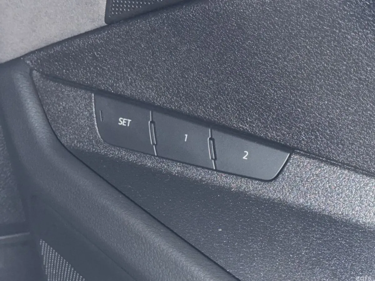 Audi e-tron SUV, Electric, 2023, Black