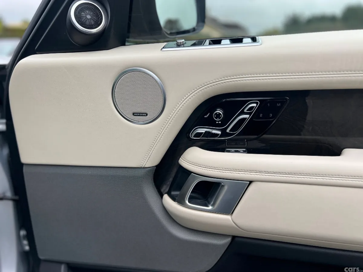 Land Rover Range Rover Estate, Petrol Plug-in Hybrid, 2020, Silver
