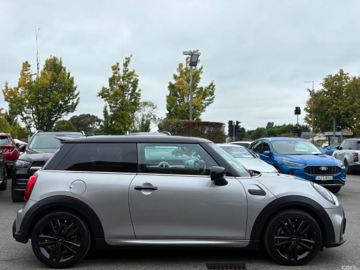 Mini Cooper Hatchback, Petrol, 2023, Grey