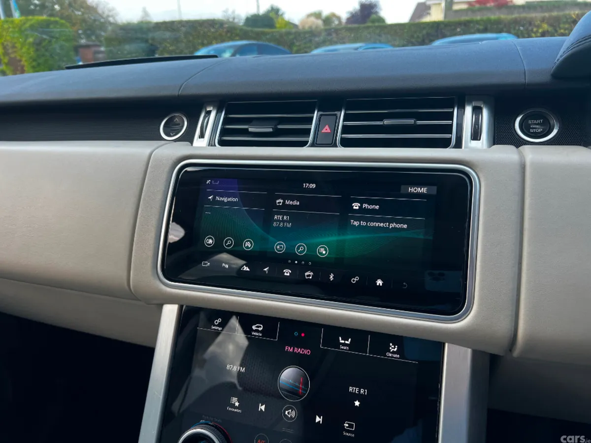 Land Rover Range Rover Estate, Petrol Plug-in Hybrid, 2020, Silver