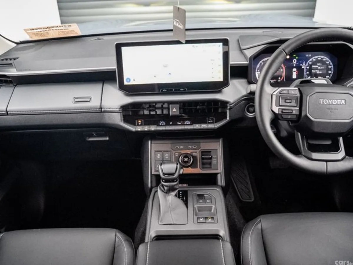 Toyota Hilux Pick Up, Diesel, 2026, Grey