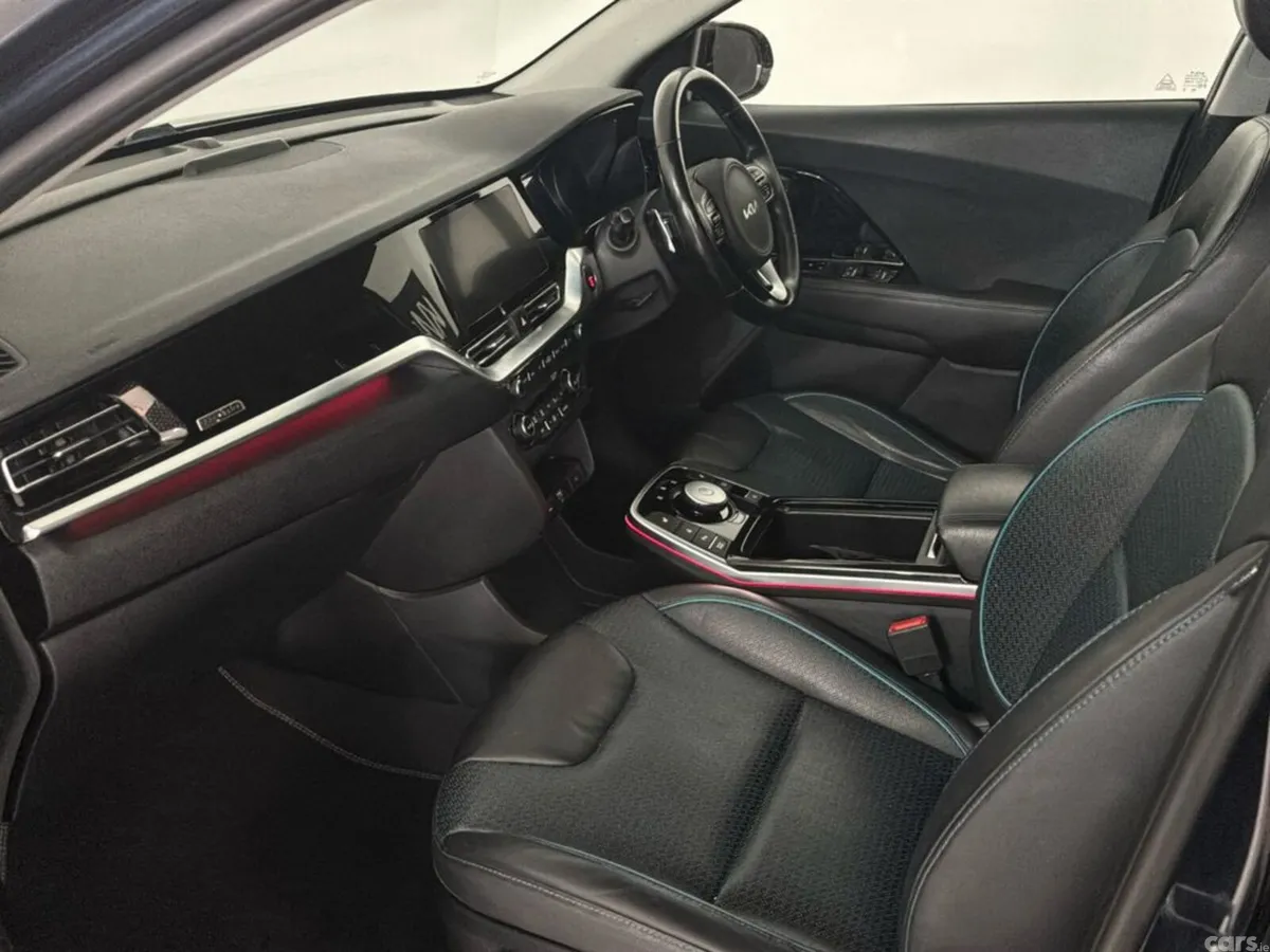 Kia Niro Hatchback, Electric, 2022, Blue