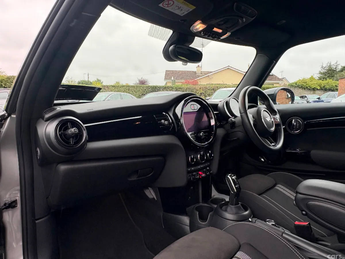 Mini Cooper Hatchback, Petrol, 2023, Grey