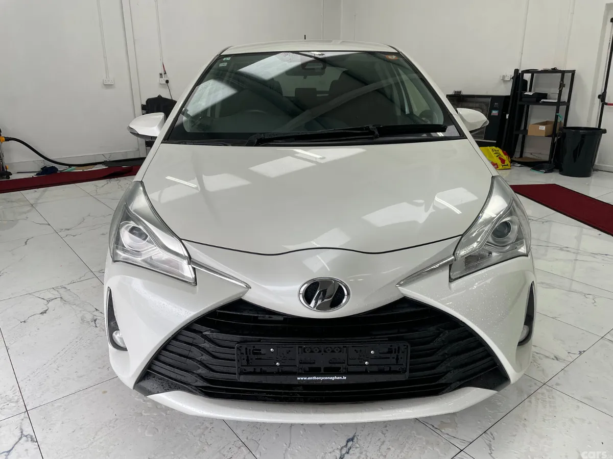 Toyota Yaris Hatchback, Petrol, 2020, Silver