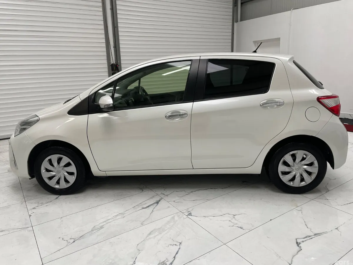 Toyota Yaris Hatchback, Petrol, 2020, Silver