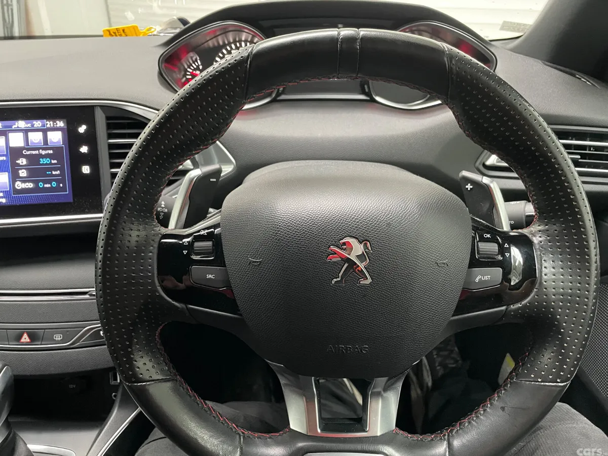 Peugeot 308 Hatchback, Diesel, 2017, Blue
