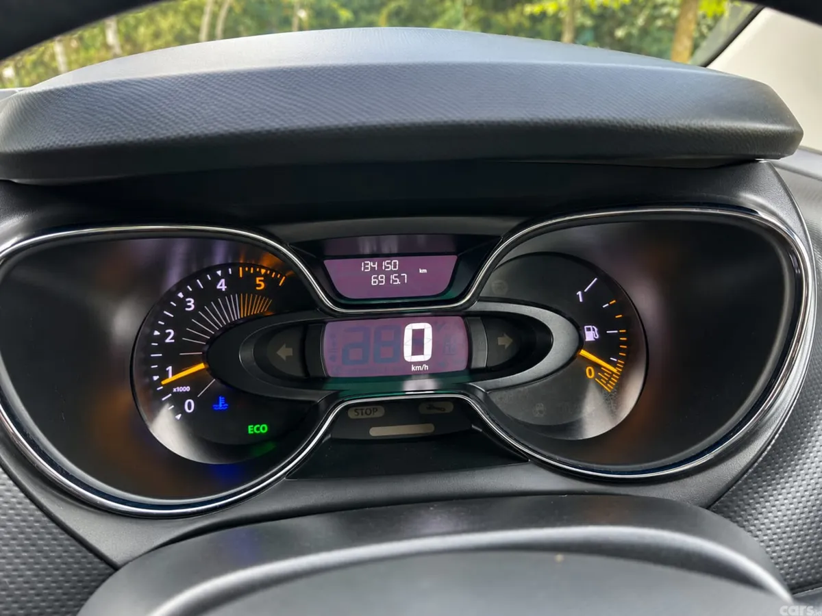 Renault Captur Hatchback, Diesel, 2016, White