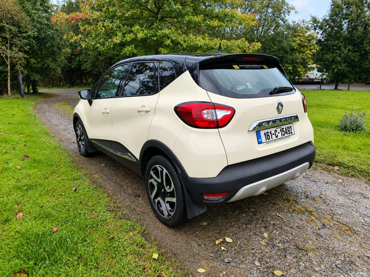 Renault Captur Hatchback, Diesel, 2016, White