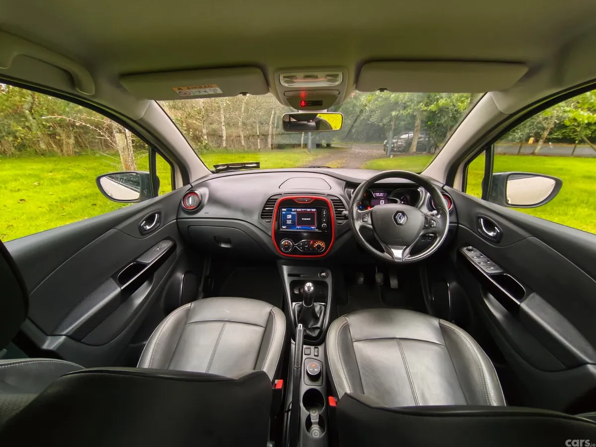 Renault Captur Hatchback, Diesel, 2016, White