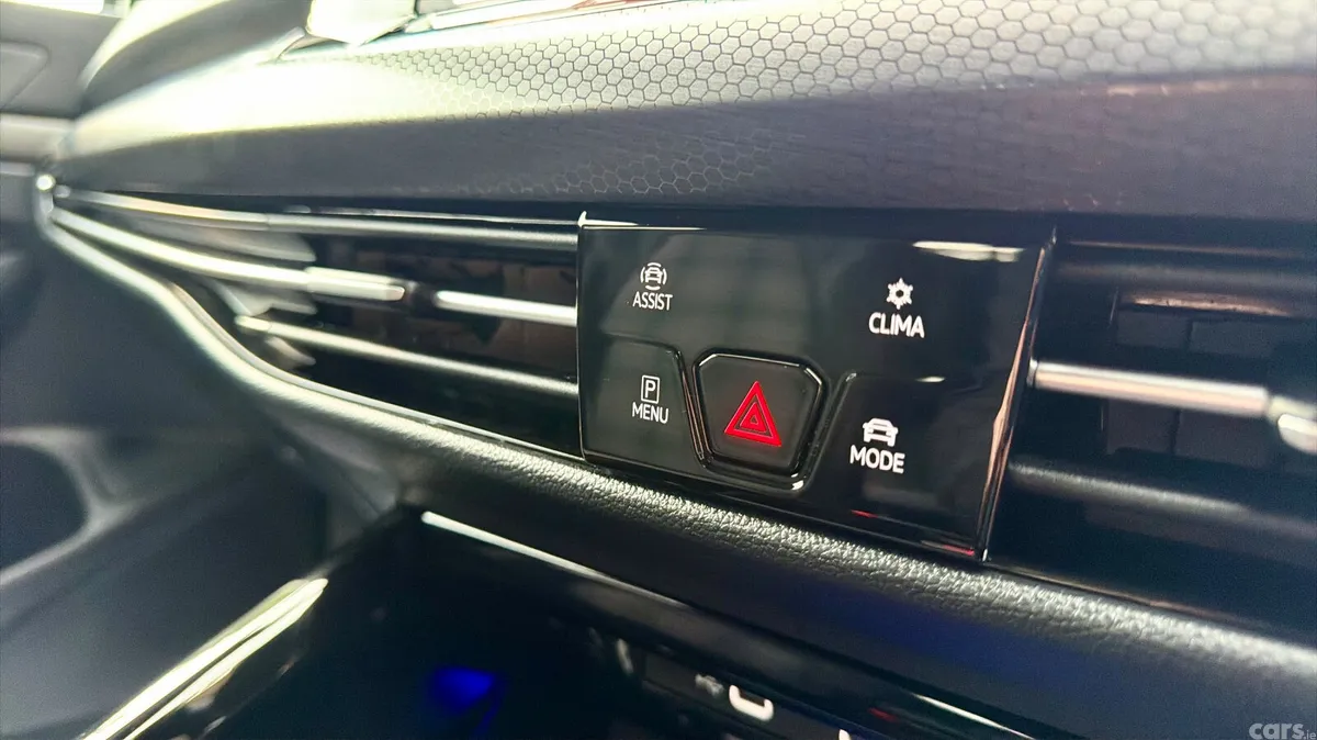 Volkswagen Golf Hatchback, Petrol, 2023, White