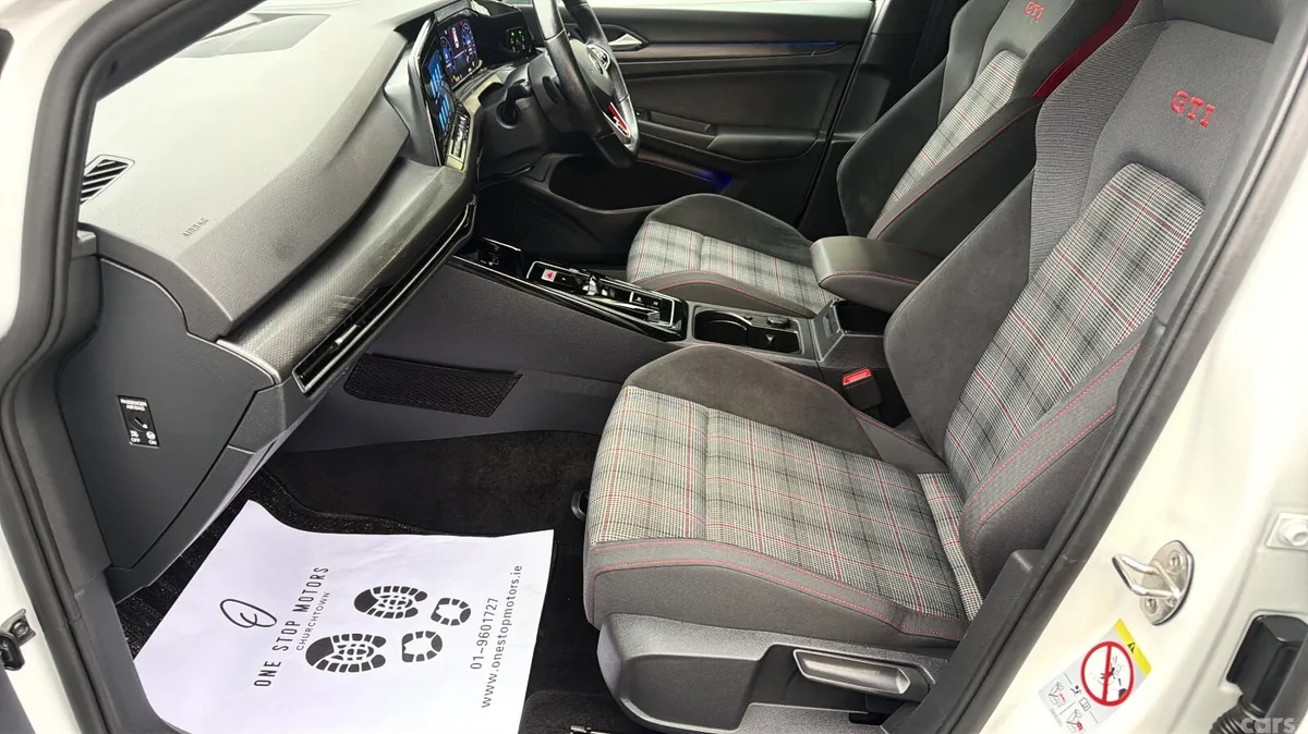 Volkswagen Golf Hatchback, Petrol, 2023, White
