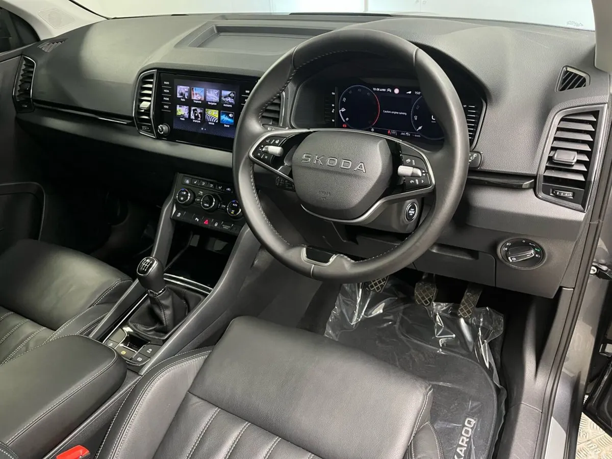 Skoda Karoq SUV, Diesel, 2026, Grey