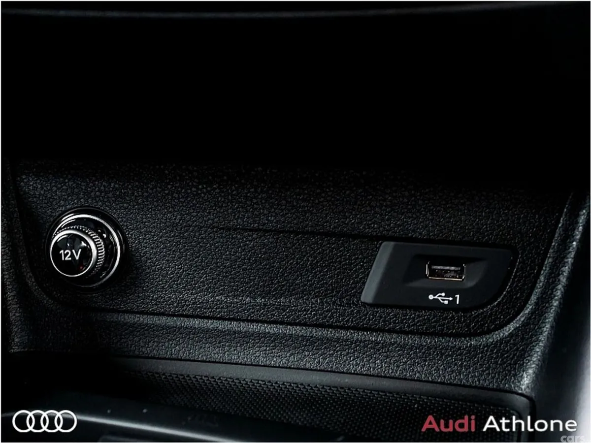Audi Q2 MPV, Diesel, 2022, Blue