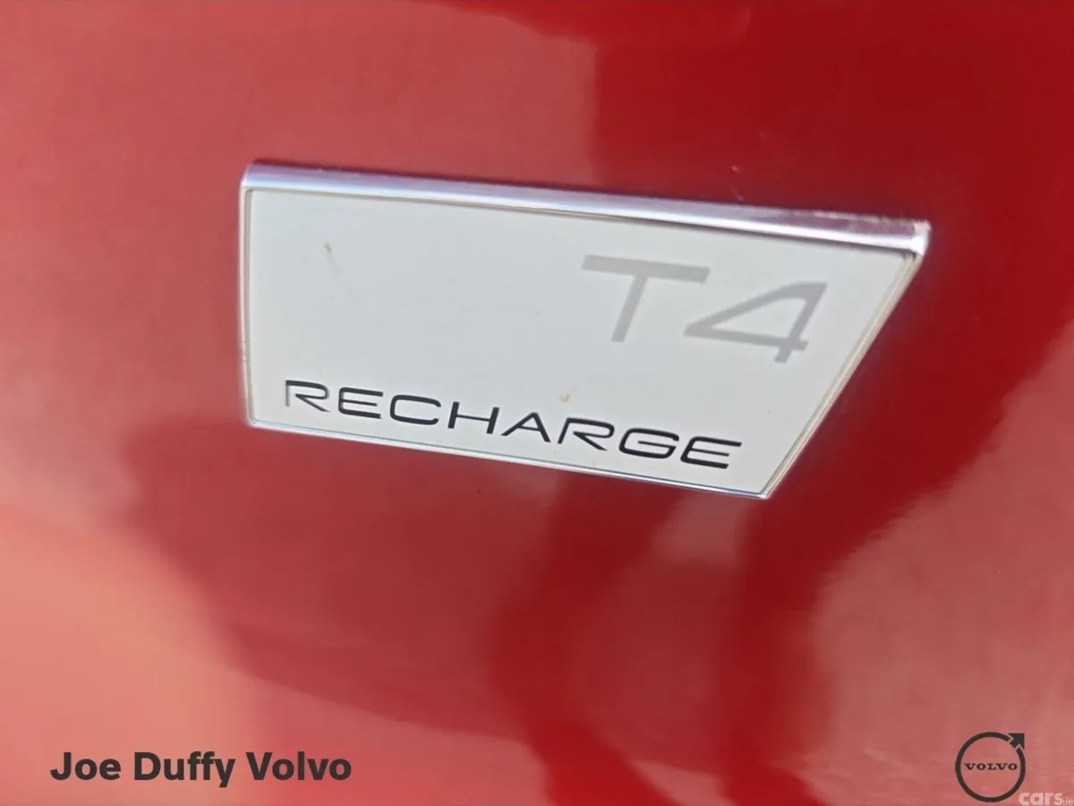 Volvo XC40 Estate, Petrol Plug-in Hybrid, 2022, Red