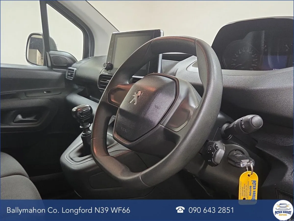 Peugeot Partner MPV, Diesel, 2023, White