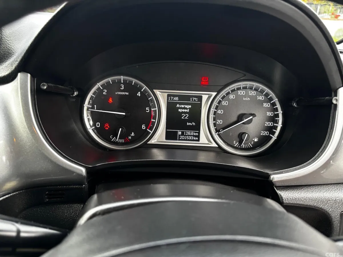 Suzuki Vitara SUV, Diesel, 2017, White