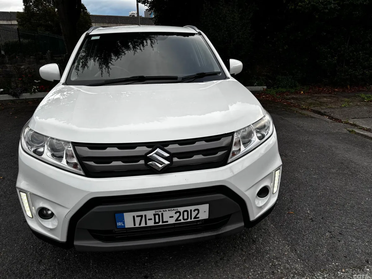 Suzuki Vitara SUV, Diesel, 2017, White