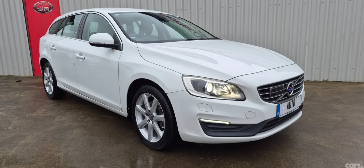 Volvo V60 Estate, Diesel, 2017, White