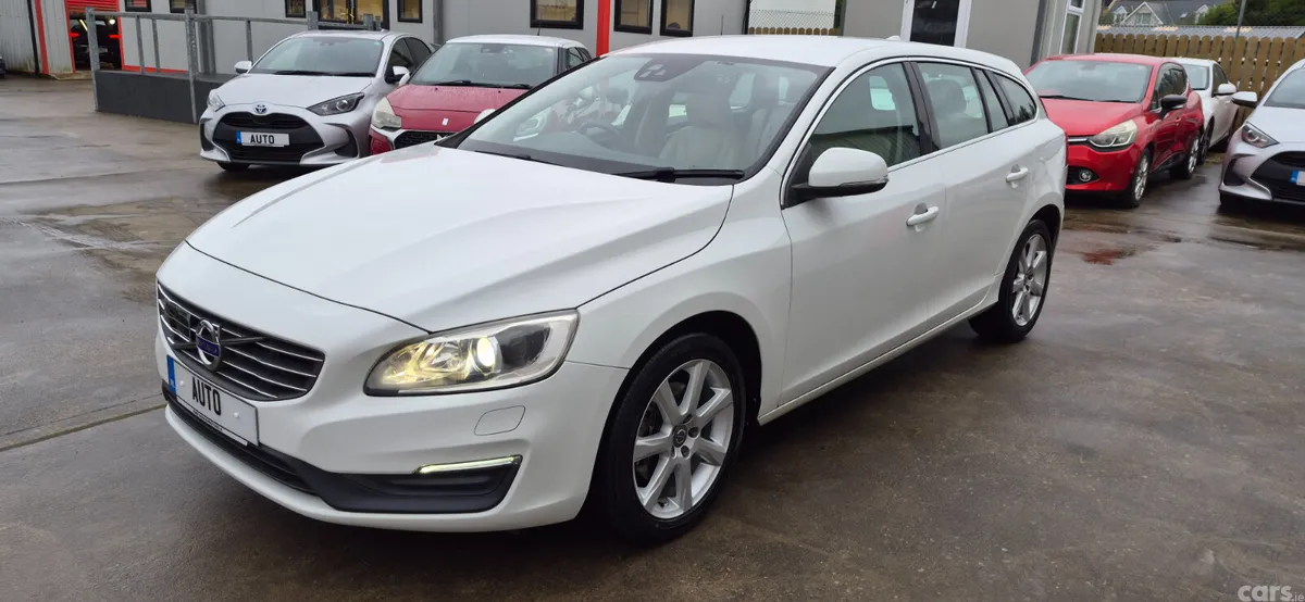 Volvo V60 Estate, Diesel, 2017, White
