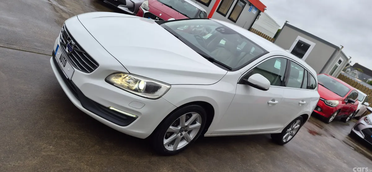 Volvo V60 Estate, Diesel, 2017, White