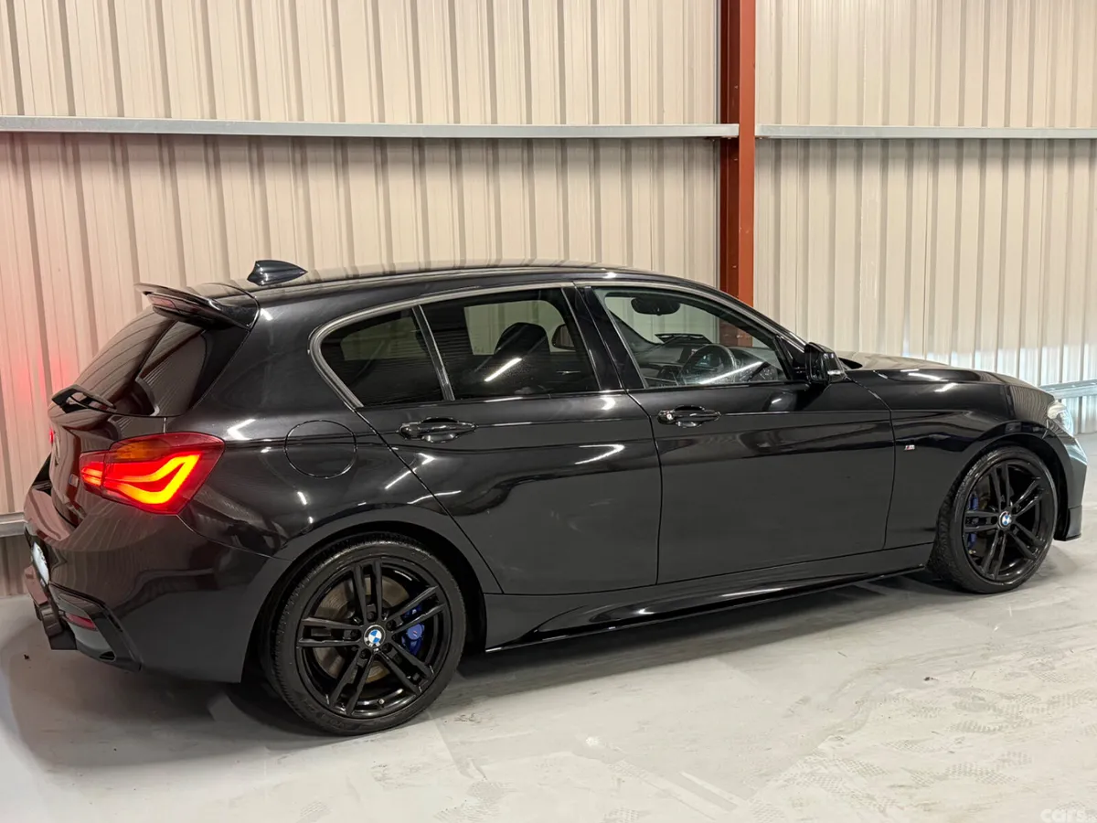 BMW 1-Series Hatchback, Diesel, 2019, Black