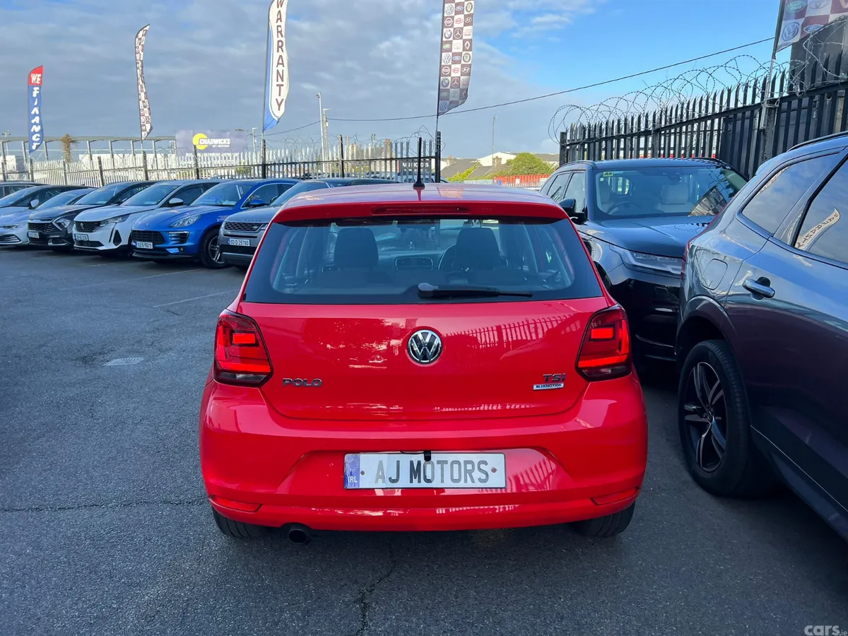 Volkswagen Polo Hatchback, Petrol, 2015, Red