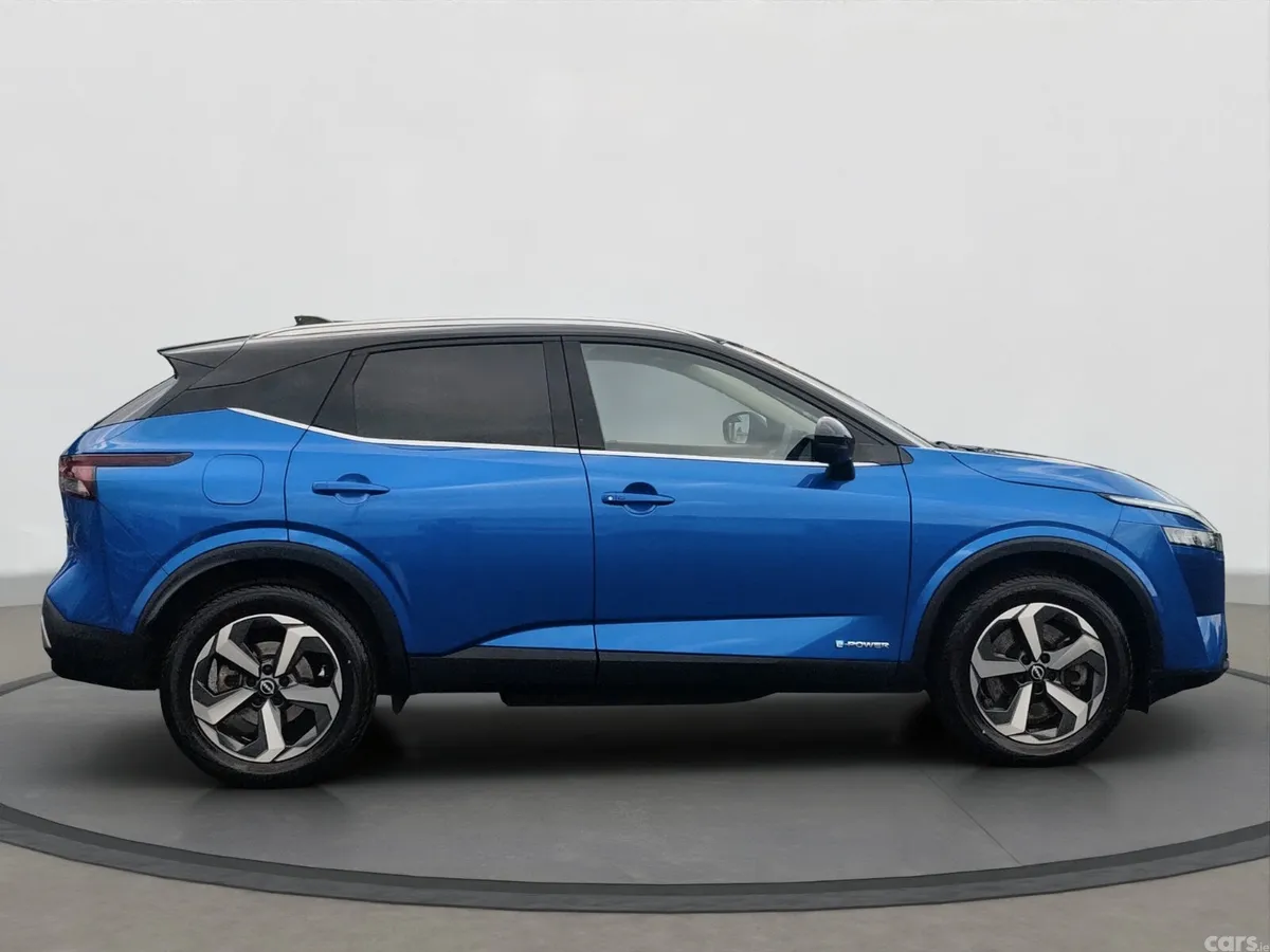 Nissan Qashqai MPV, Petrol Hybrid, 2024, Blue