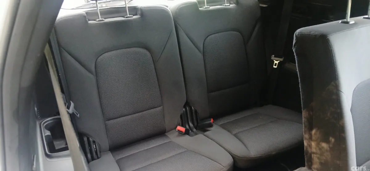 Hyundai Santa Fe SUV, Diesel, 2015, Silver