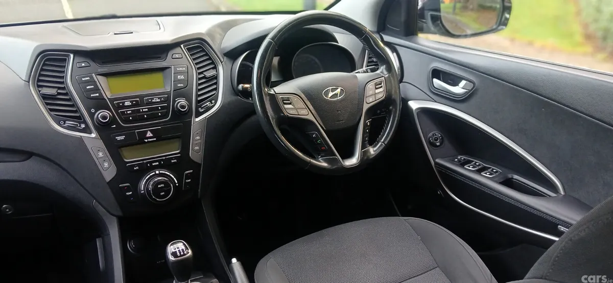 Hyundai Santa Fe SUV, Diesel, 2015, Silver