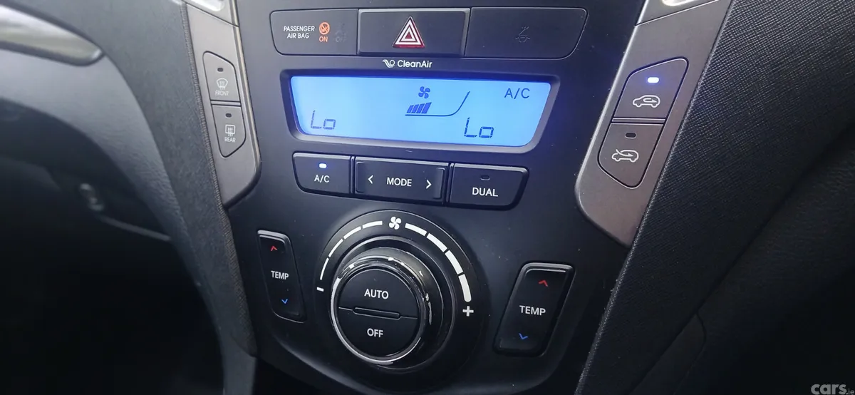 Hyundai Santa Fe SUV, Diesel, 2015, Silver
