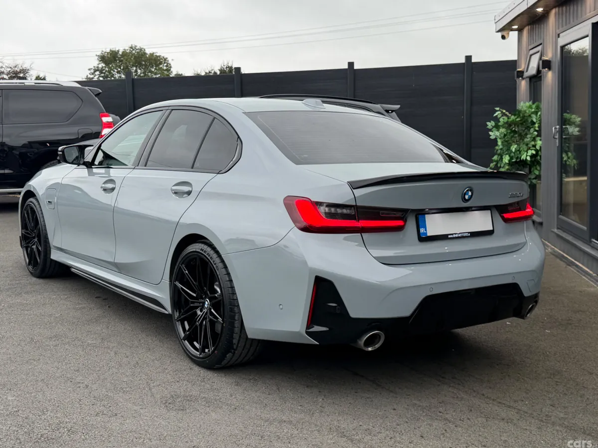 BMW 3-Series Saloon, Petrol Hybrid, 2023, Grey
