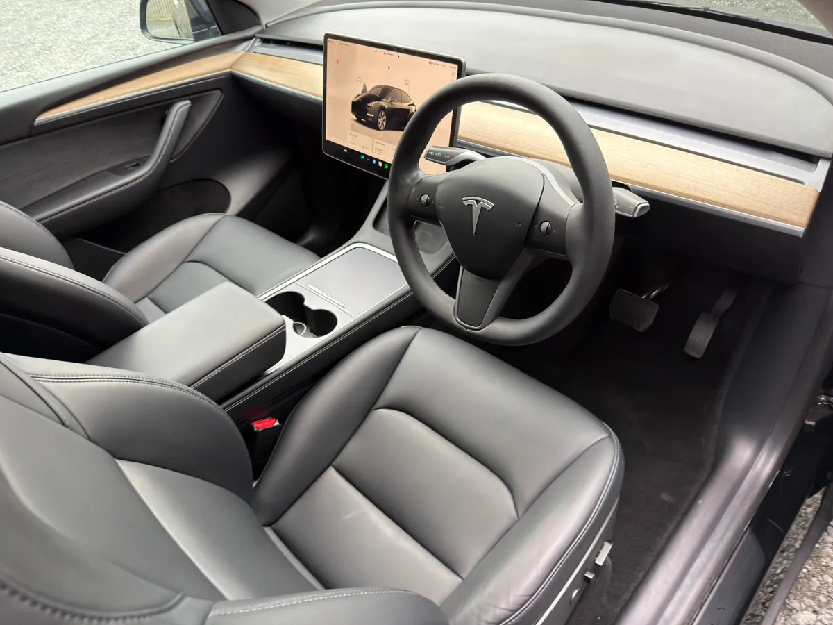 Tesla Model Y SUV, Electric, 2022, Black