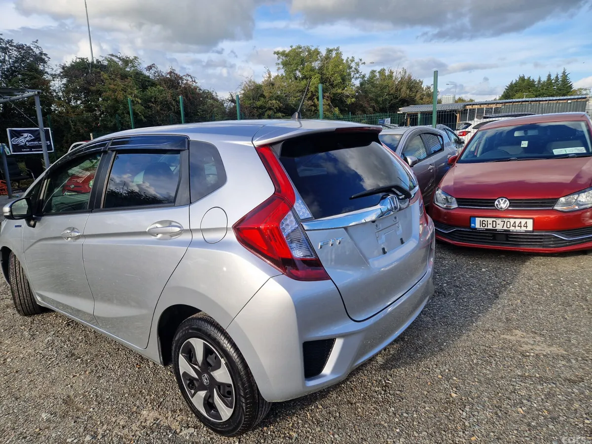 Honda Fit Hatchback, Petrol Hybrid, 2017, Silver
