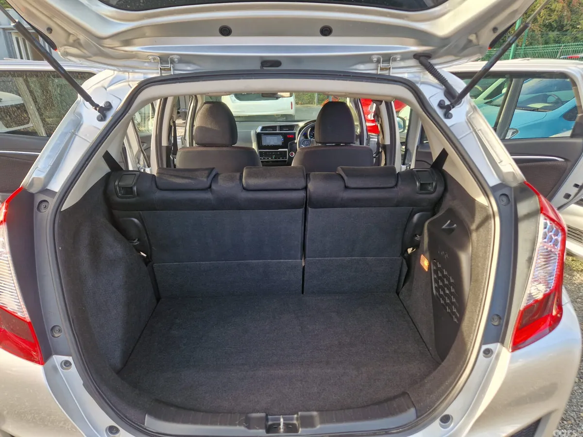 Honda Fit Hatchback, Petrol Hybrid, 2017, Silver