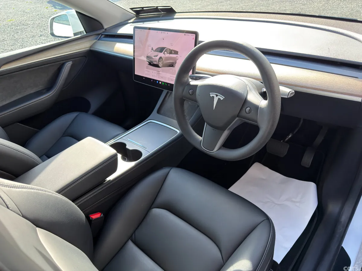 Tesla Model Y SUV, Electric, 2022, White
