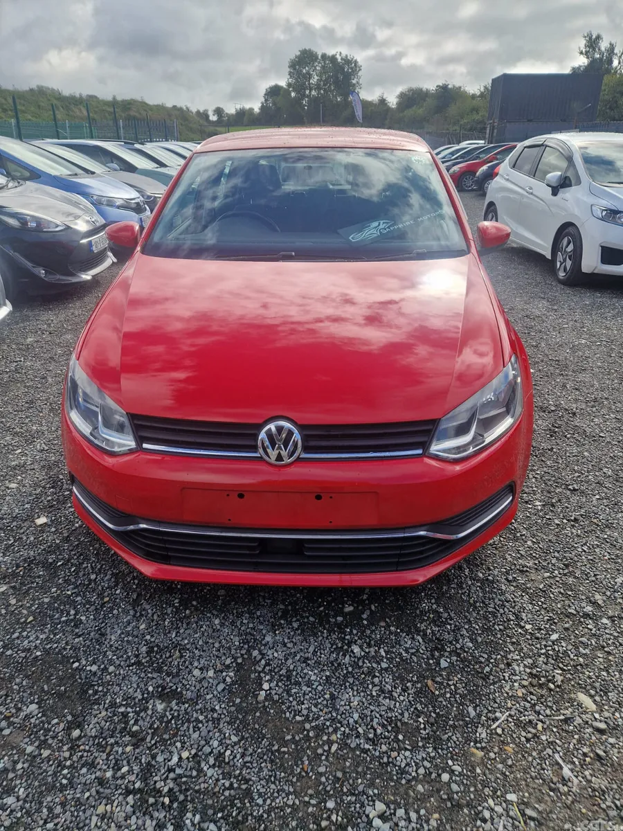 Volkswagen Polo Hatchback, Petrol, 2015, Red