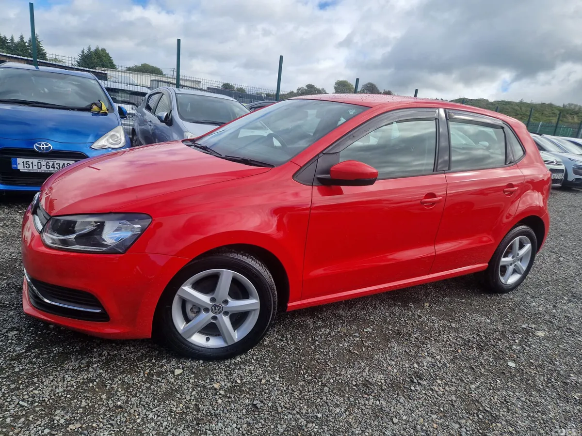 Volkswagen Polo Hatchback, Petrol, 2015, Red