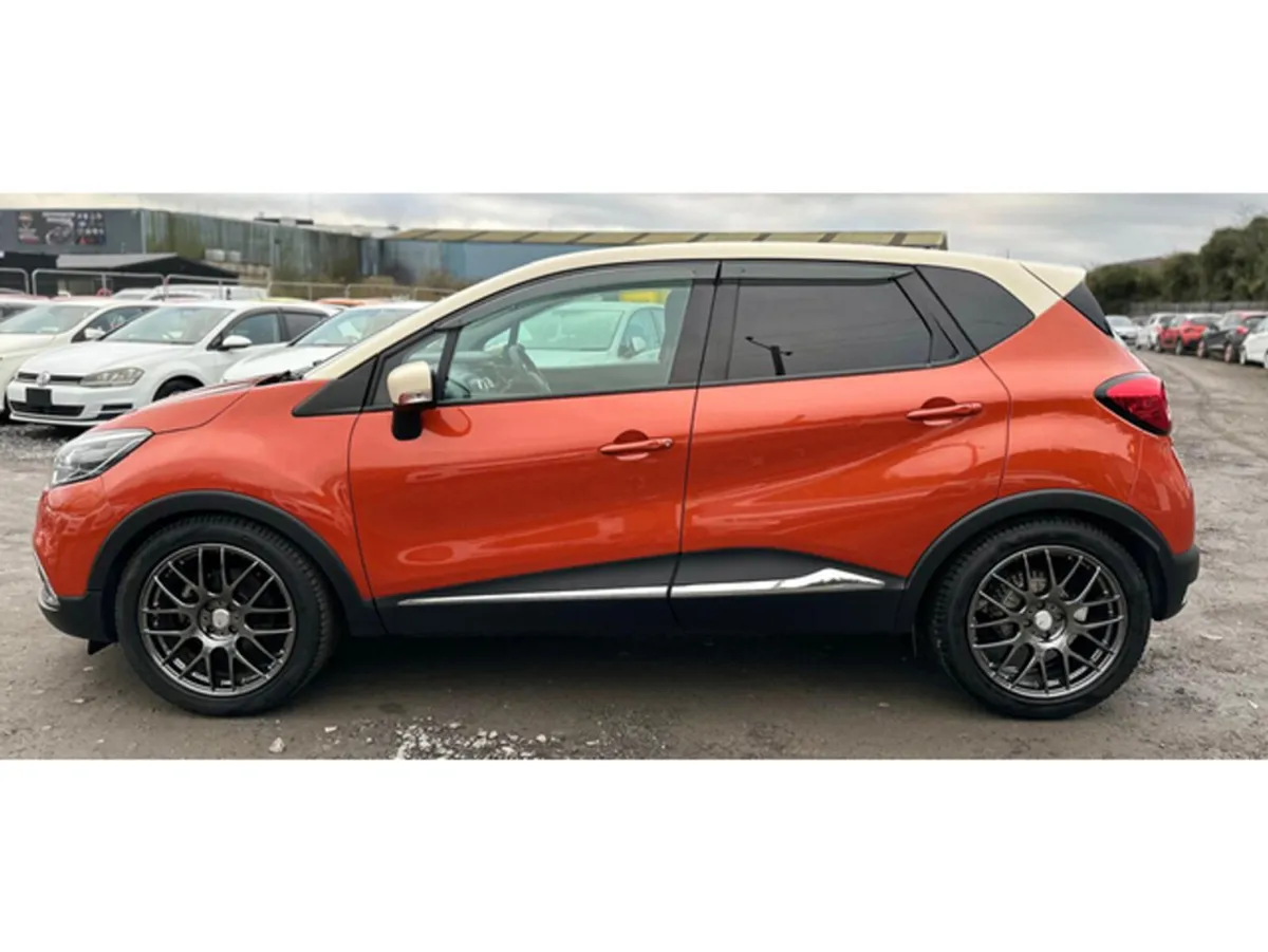 Renault Captur SUV, Petrol, 2016, Orange