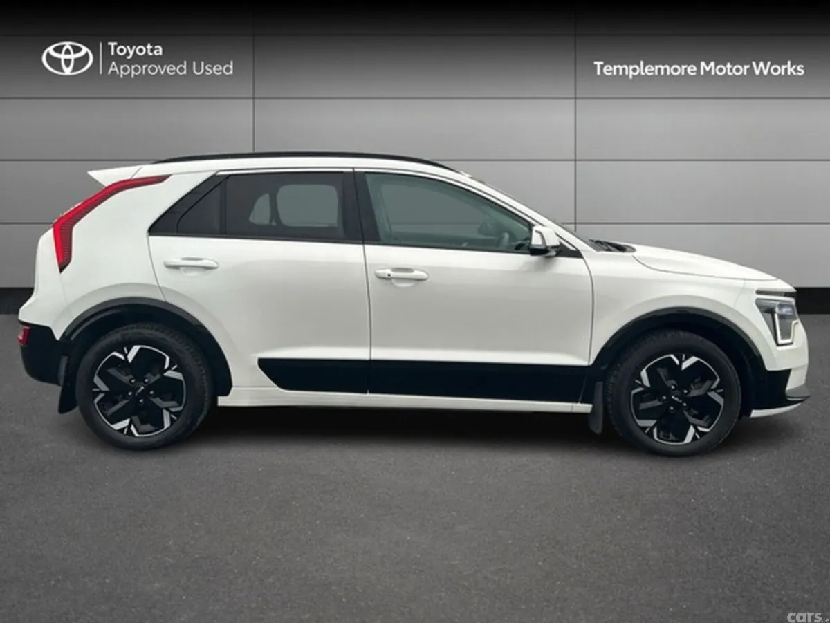 Kia Niro MPV, Electric, 2022, White