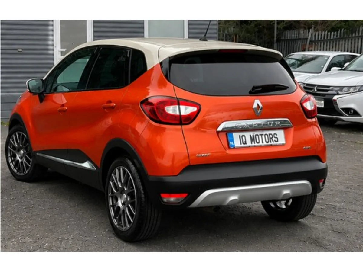Renault Captur SUV, Petrol, 2016, Orange