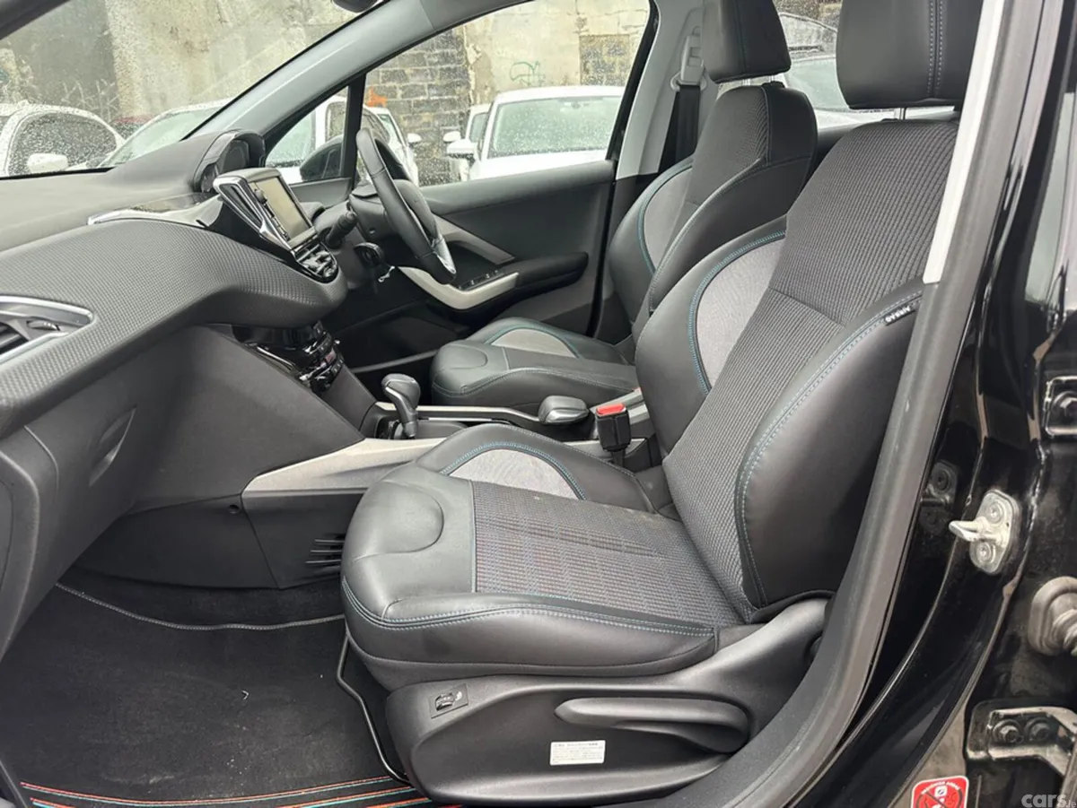 Peugeot 2008 Hatchback, Petrol, 2016, Black