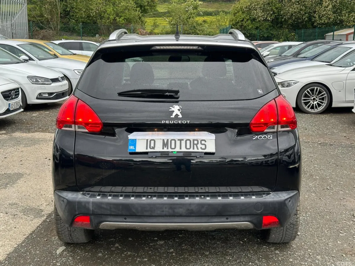 Peugeot 2008 Hatchback, Petrol, 2016, Black