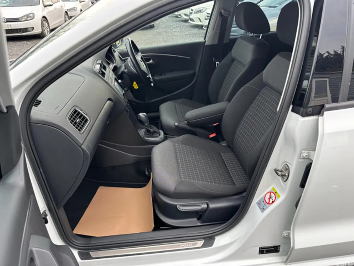 Volkswagen Polo Hatchback, Petrol, 2017, White