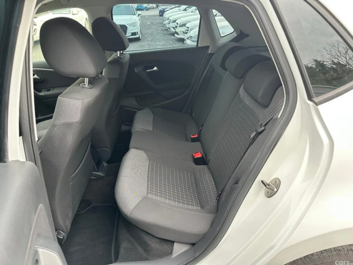 Volkswagen Polo Hatchback, Petrol, 2017, White