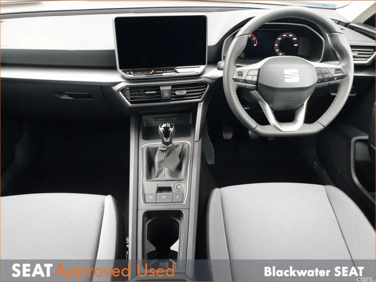 SEAT Leon Hatchback, Petrol, 2025, Blue