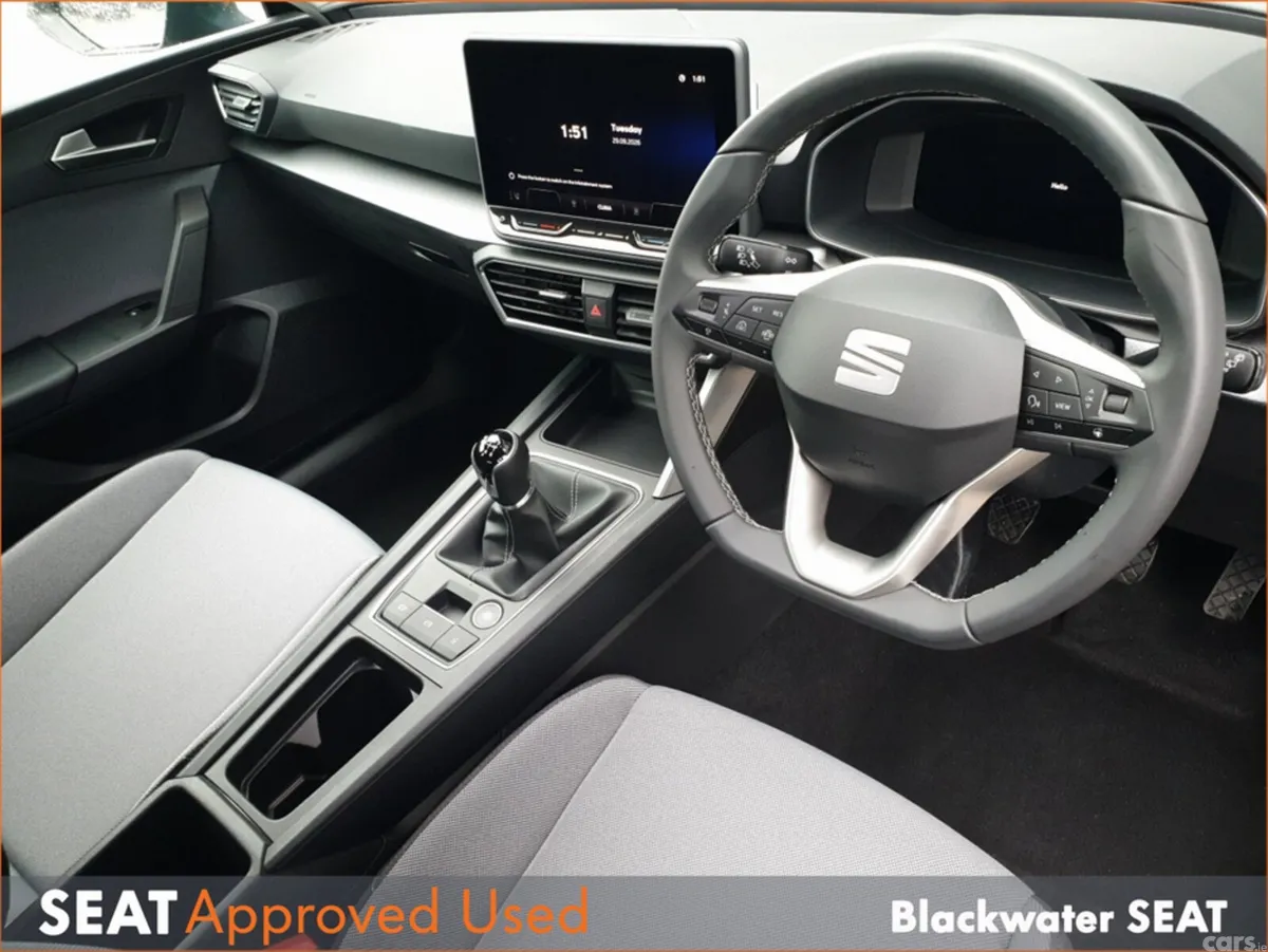 SEAT Leon Hatchback, Petrol, 2025, Blue