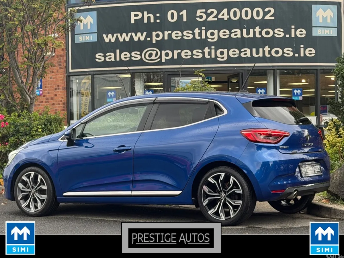 Renault Clio Hatchback, Petrol, 2022, Blue